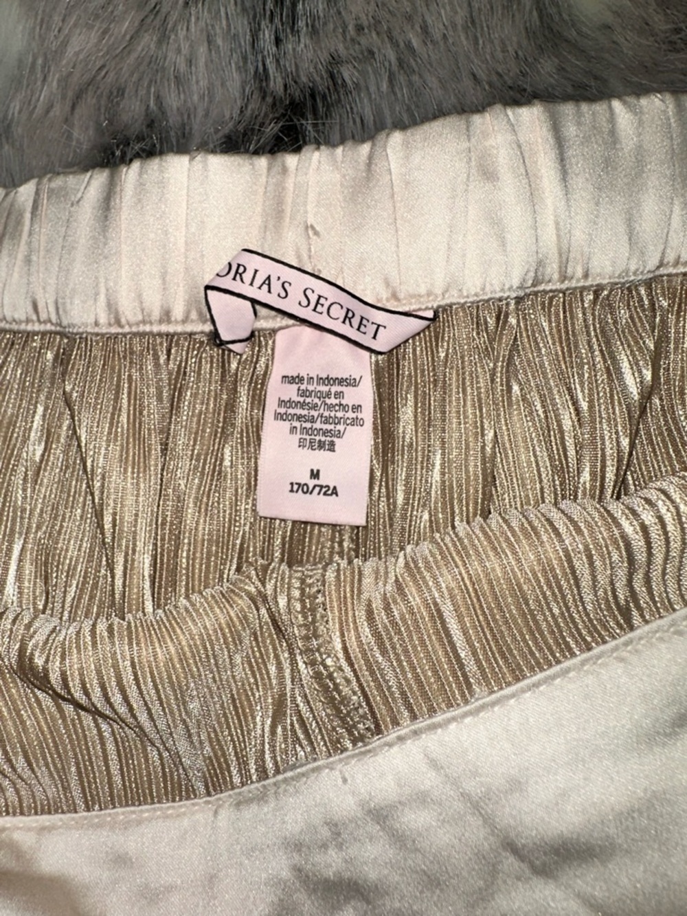 Victorias Secret Pleated Gold Sleep Shorts M - Picture 4 of 5